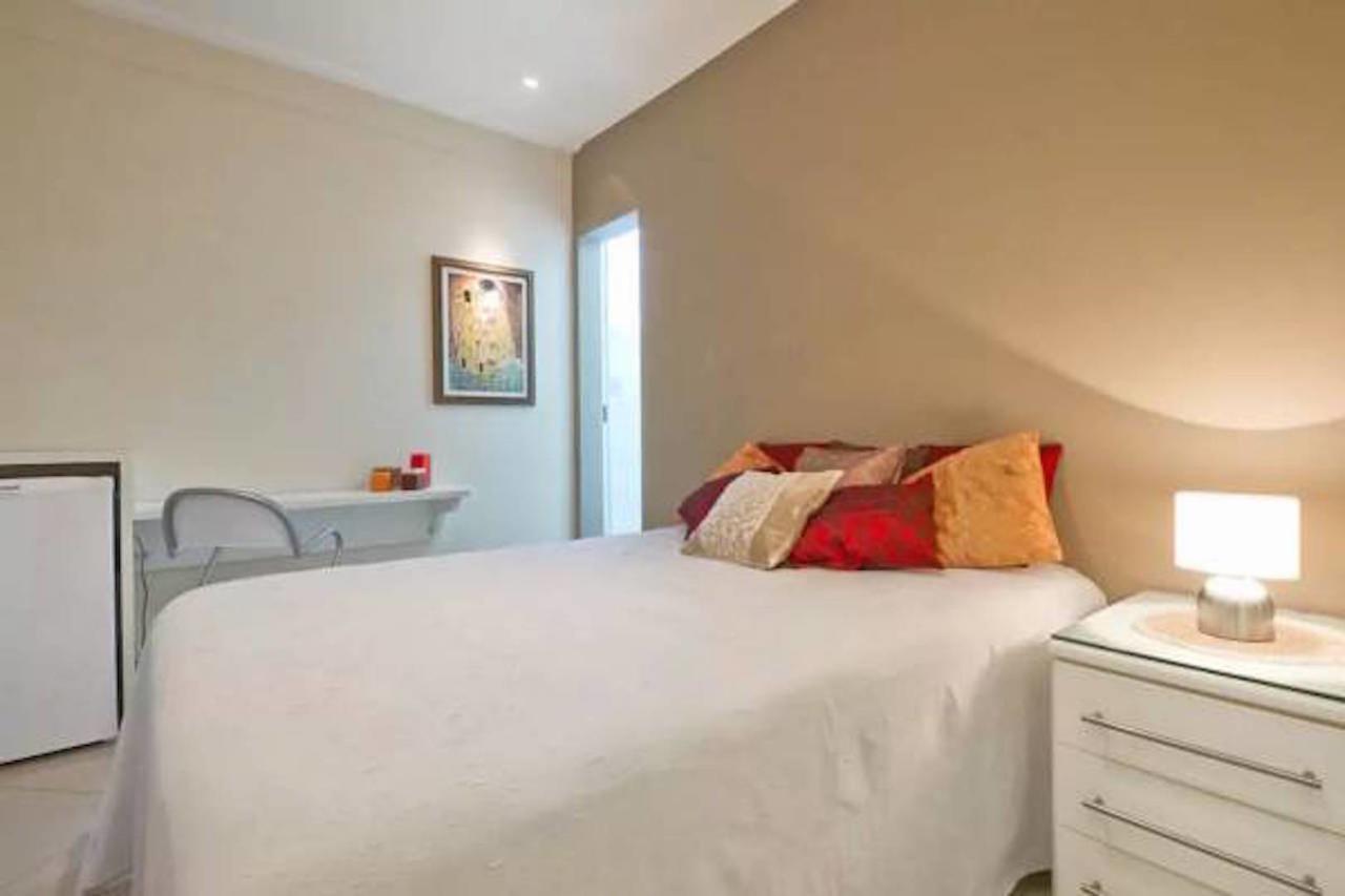 פורטו אלגרה Homestay 3 - Avenida Carlos Gomes מראה חיצוני תמונה